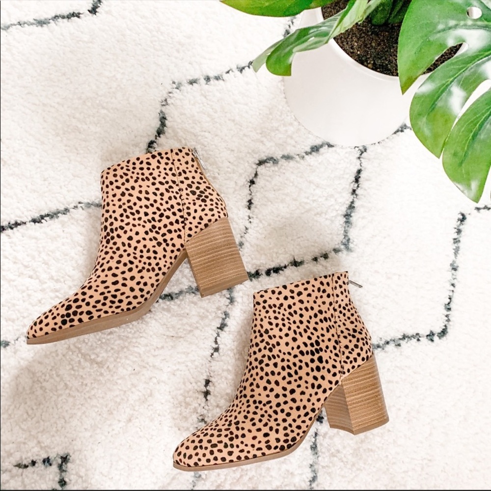 RESTOCKED 😍 Leopard print ankle booties cheetah - Picture 5 of 9